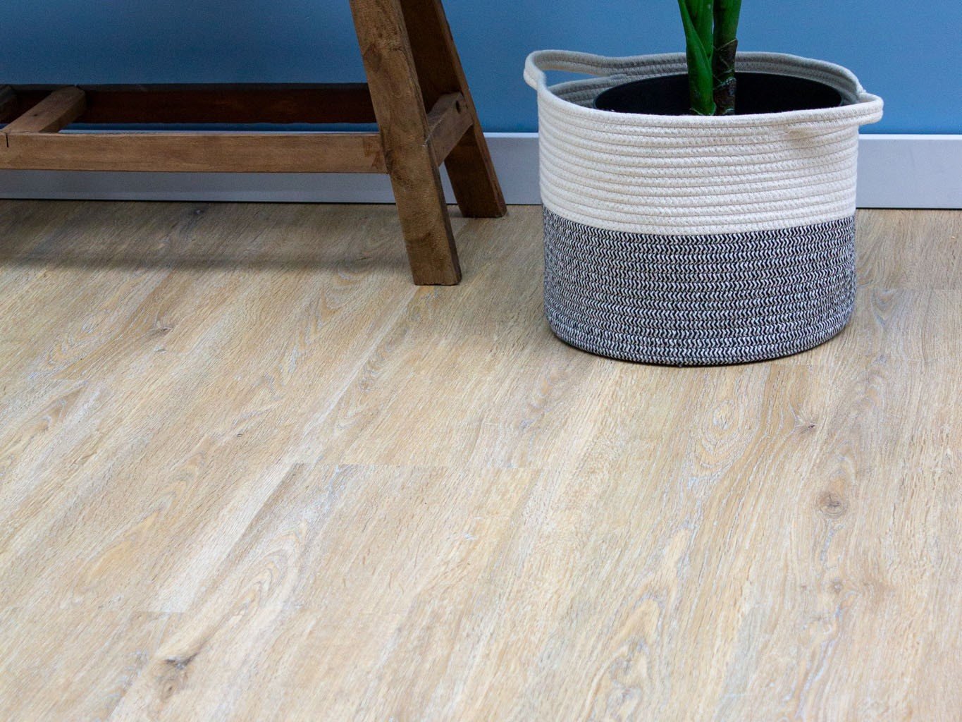 Brushed Oak click pvc